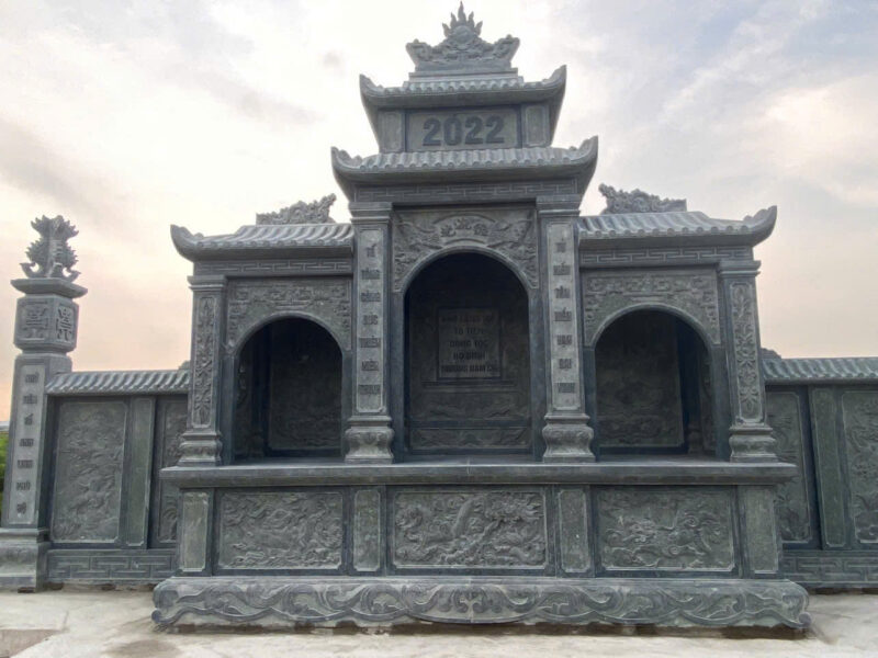 Lăng thờ đá 2 mái