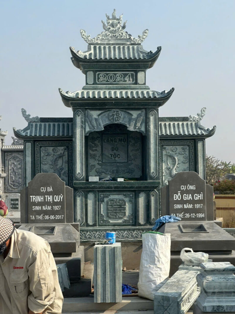Lăng thờ đá 2 mái