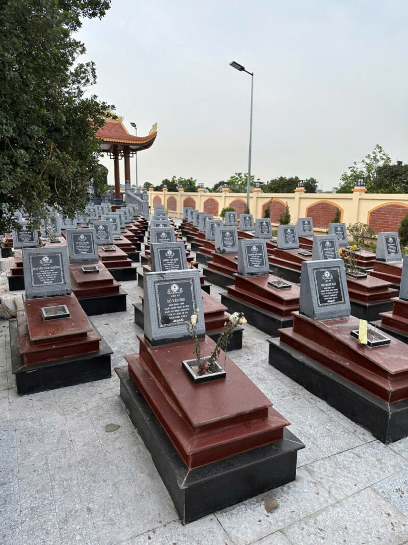 Mộ đá thường