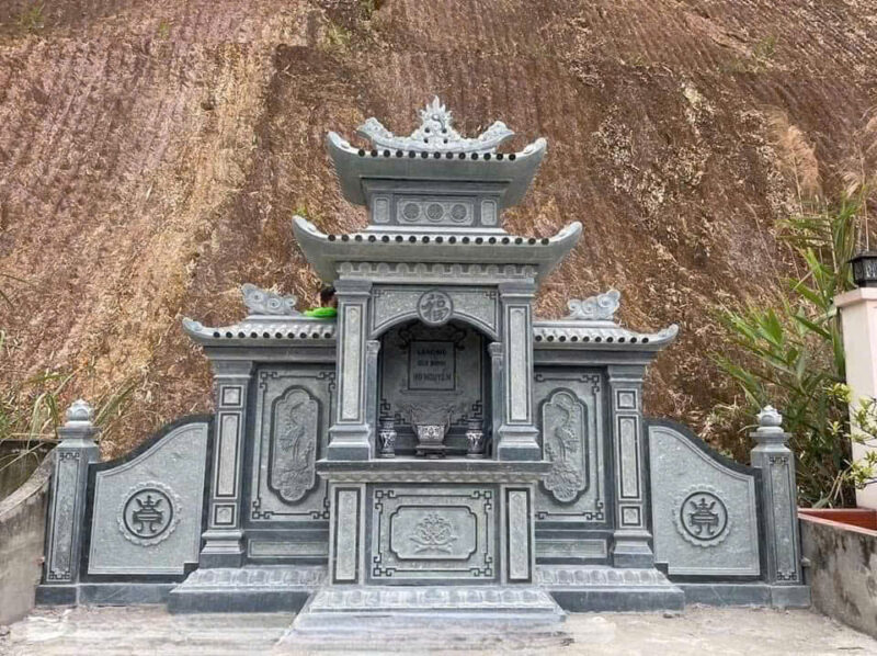 Lăng thờ đá 2 mái