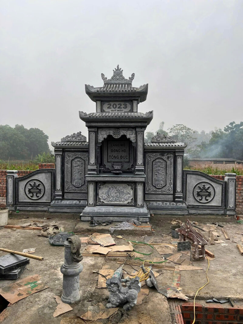Lăng thờ đá 2 mái