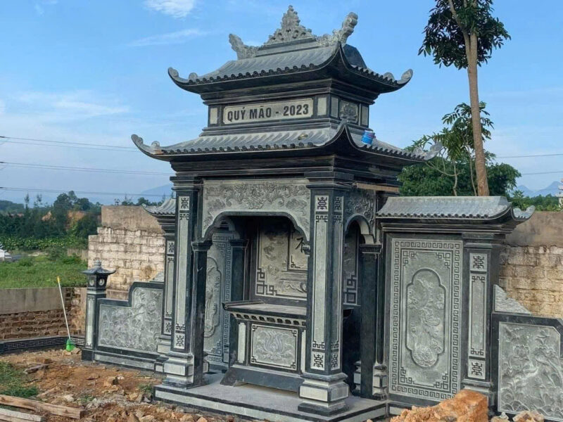 Lăng thờ đá 2 mái