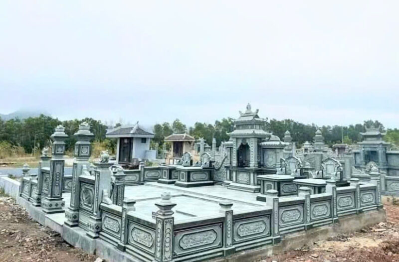 Khu lăng mộ đá