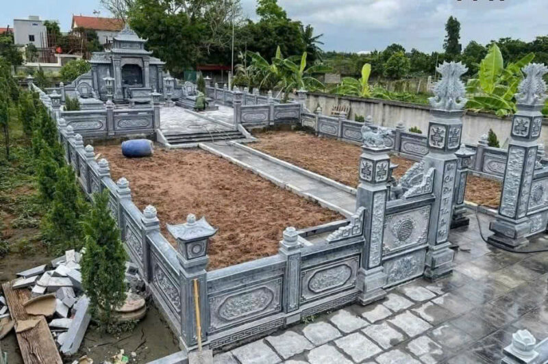 Khu lăng mộ đá