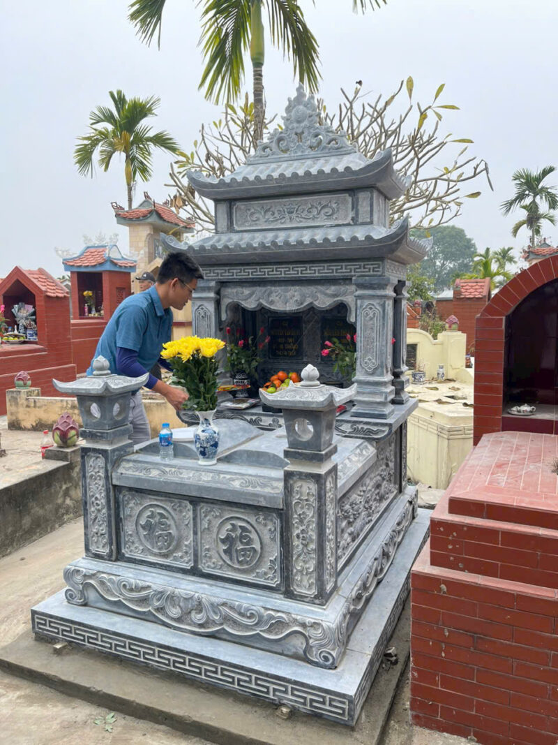 Mộ đá 2 mái